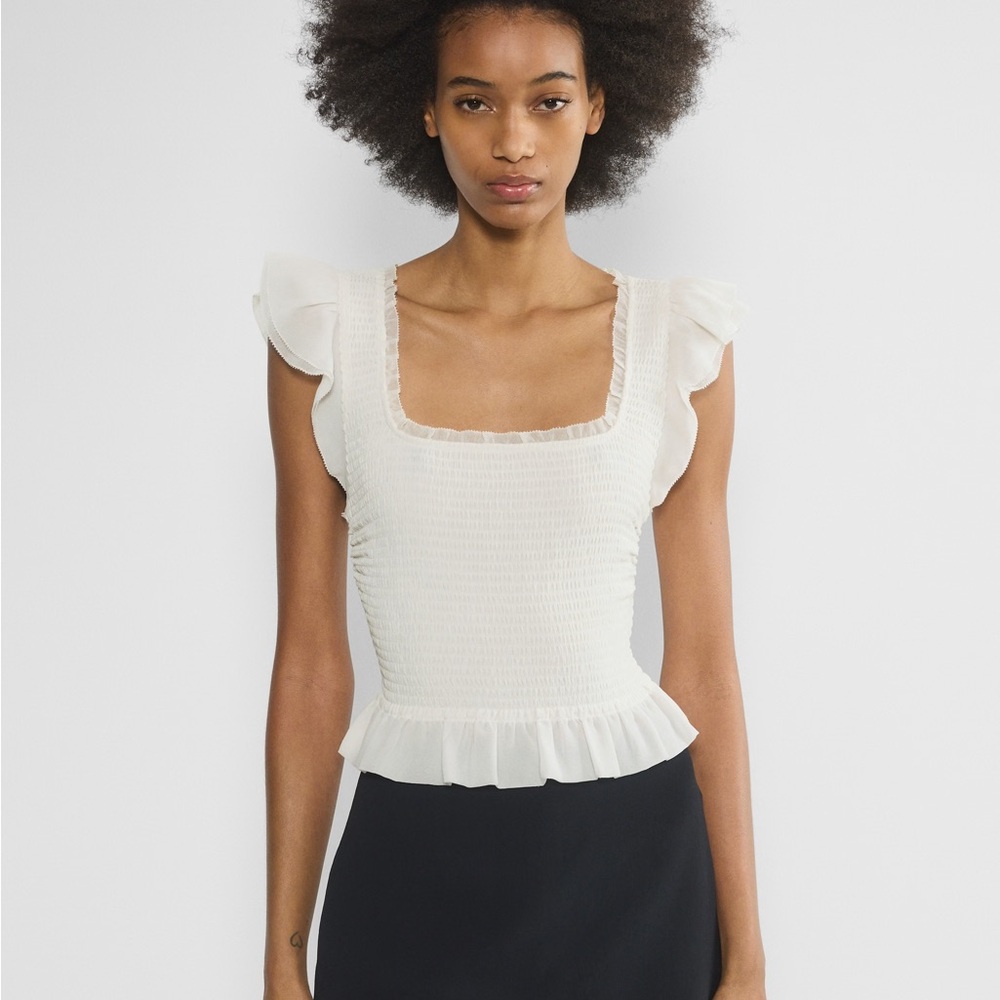 Aritzia Wilfred Celia Cream Smocked Top Size Medium